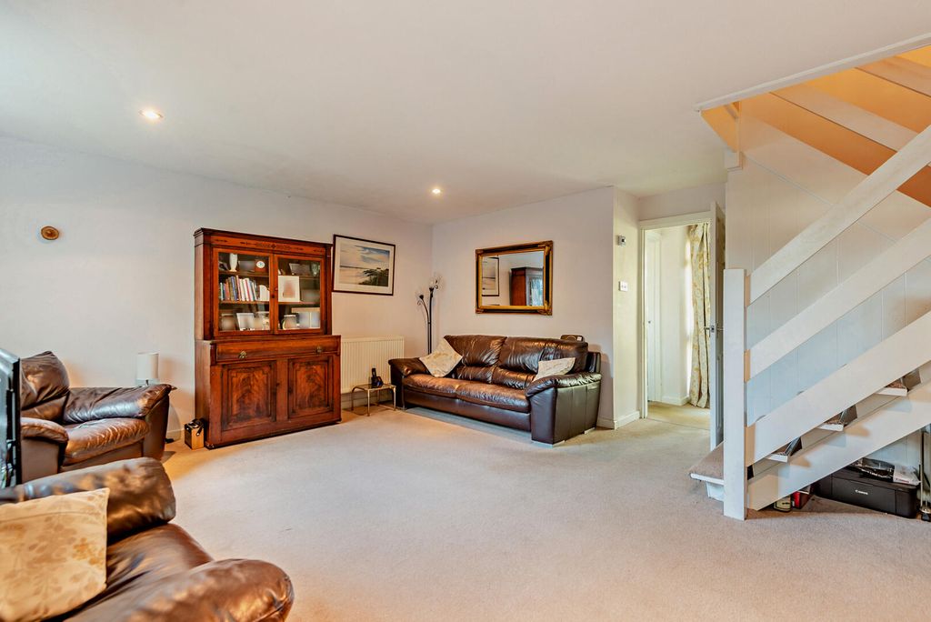 Property photo 3 of 20 Living Room