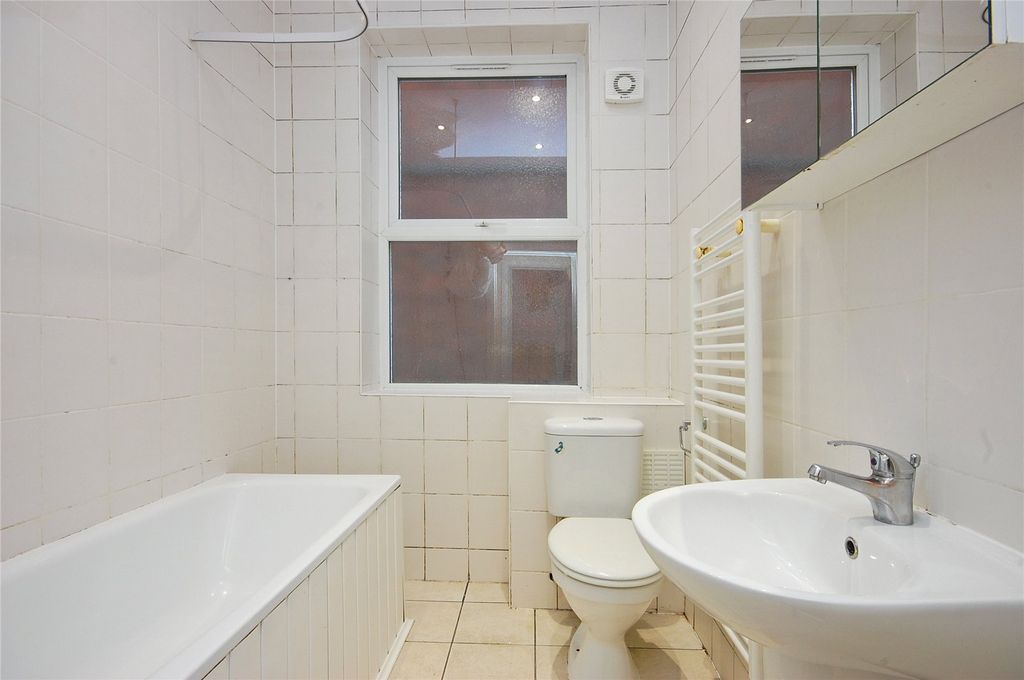 Property photo 3 of 10 Picture No. 11