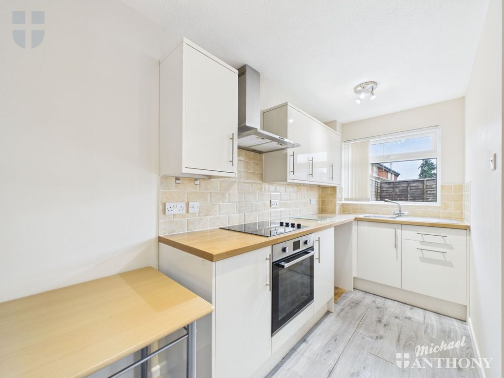 Property photo 3 of 9 95c922d4Cb7647Dfbdb57105Cb232F03_80_Cam03218G0-Pr0872-Still005
