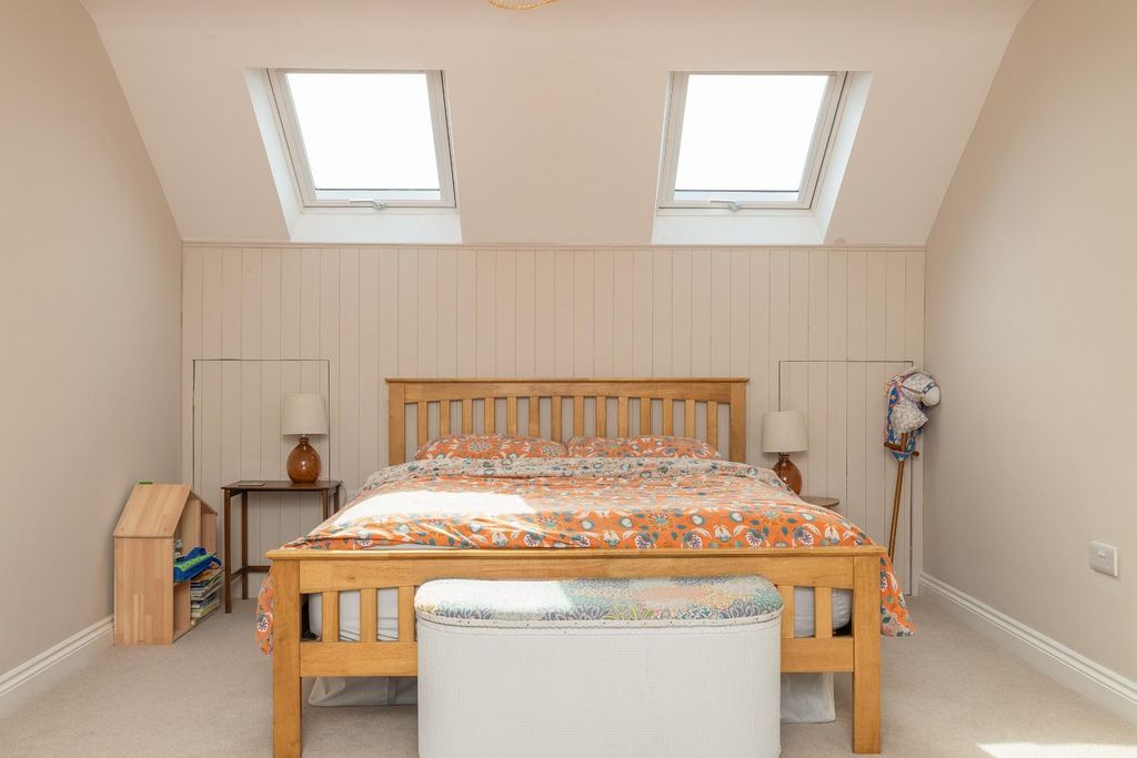 Property photo 3 of 30 00007 CD7A7899.Jpg