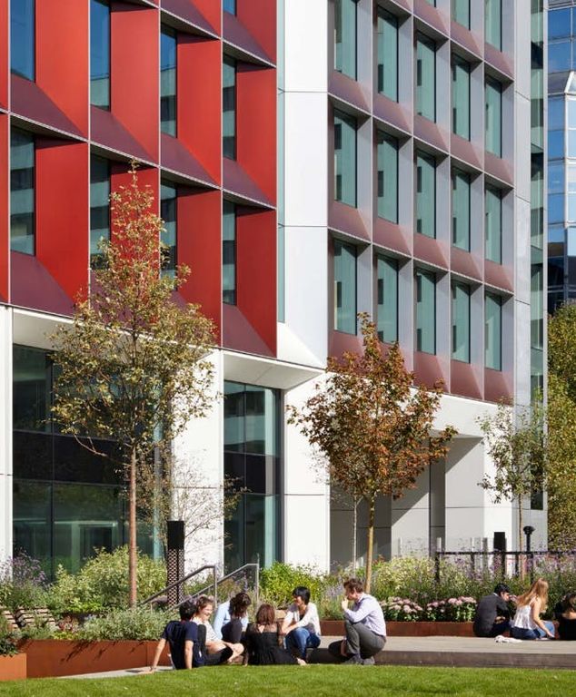 Property photo 2 of 18 245 Hr Exterior.Png