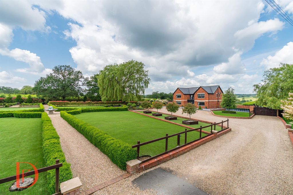 Property photo 1 of 46