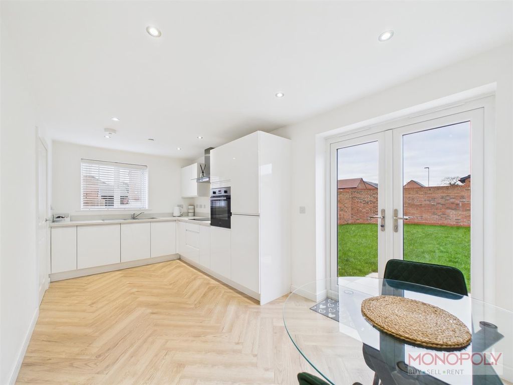 Property photo 2 of 23 Cam03815G0-Pr0376-Still016.Jpg