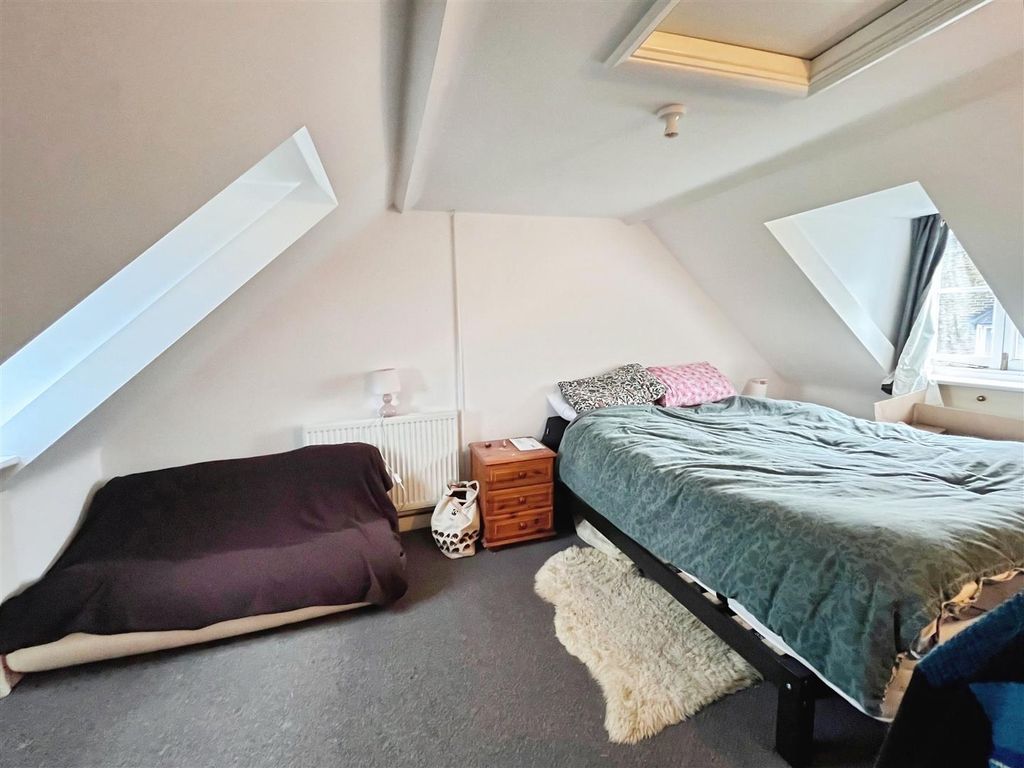 Property photo 2 of 6 6839108F-Img_3955.Jpg