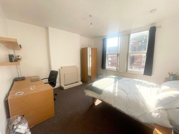 Property photo 3 of 10 9364893.Jpg