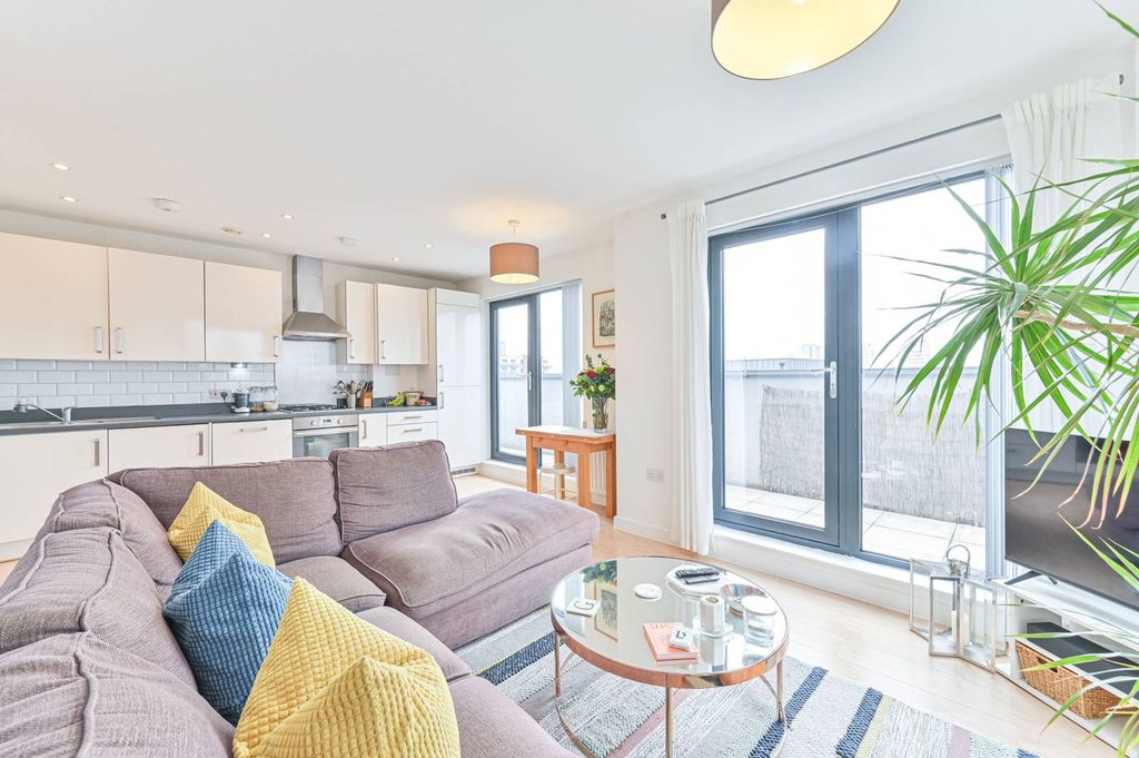 Property photo 1 of 23