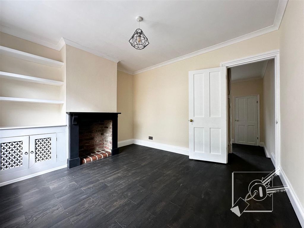 Property photo 2 of 17 Living Room