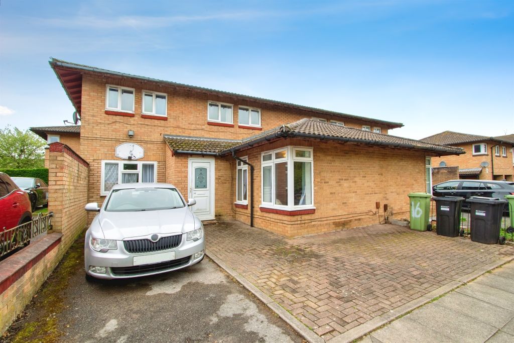 Property photo 1 of 8