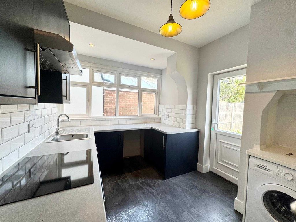 Property photo 2 of 10 Gallery