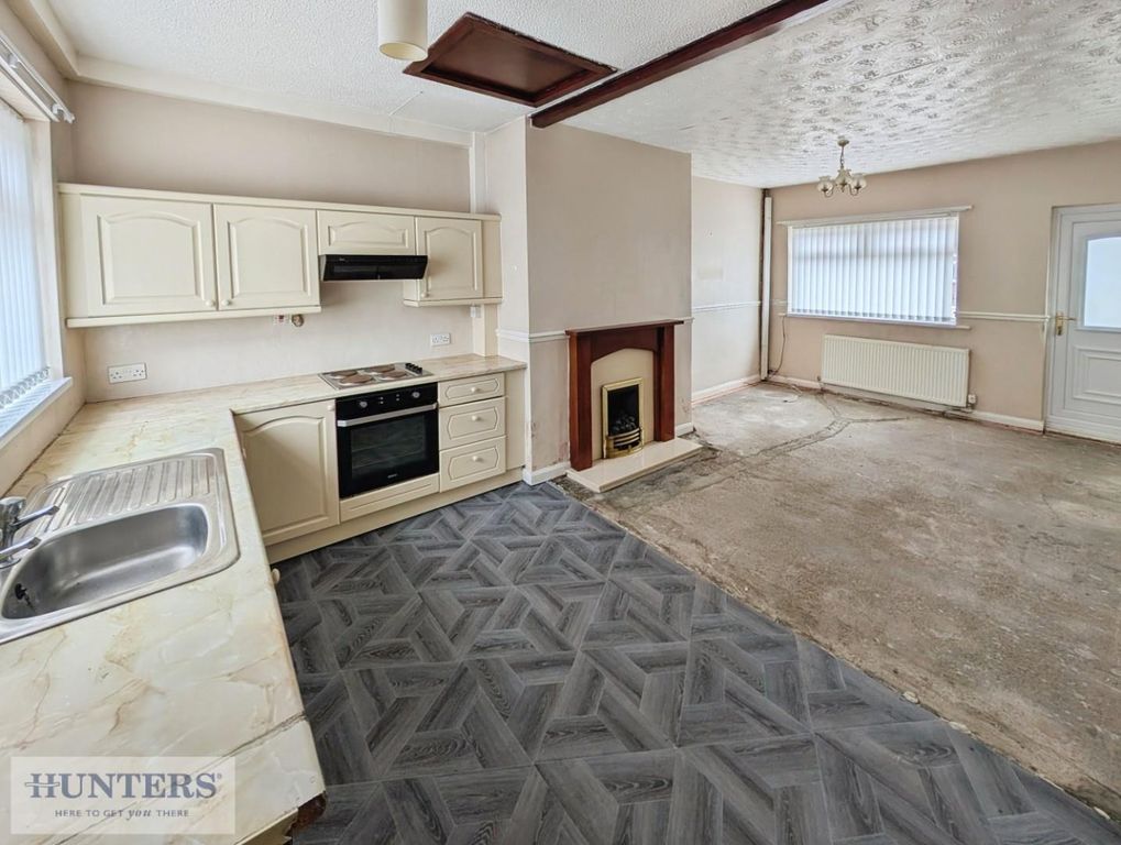 Property photo 2 of 16 Open Plan Lounge &amp; Kitchen