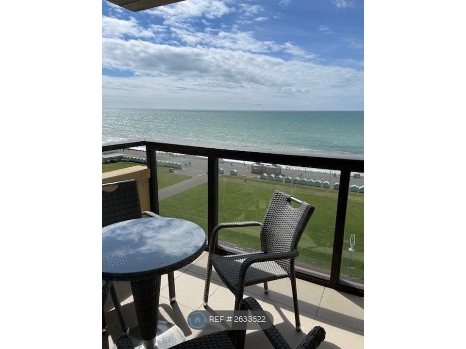 Property photo 3 of 18 Table And Chairs