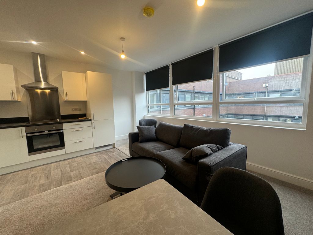 Property photo 1 of 4 Living Room