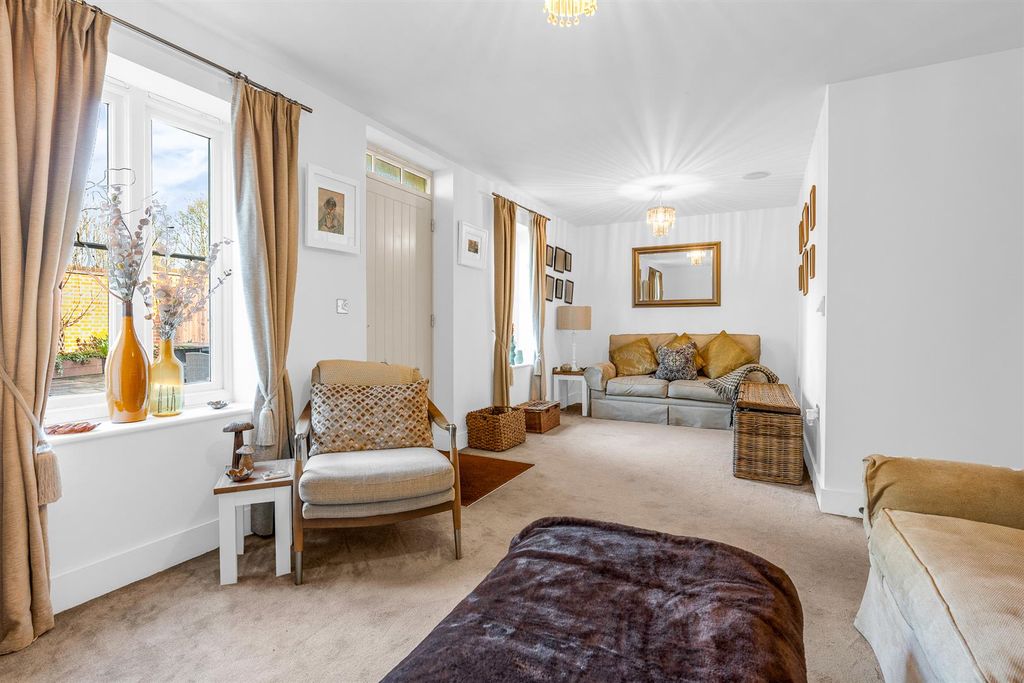 Additional image 6 of 3 bed terraced house for saleHarrison Lane, Balls Park, Hertford SG13