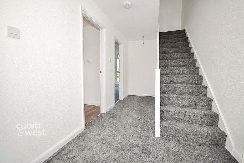 Property photo 3 of 13 d464E1De-Dsc_4241