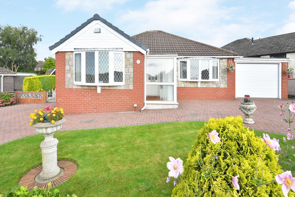 Property photo 1 of 30 External