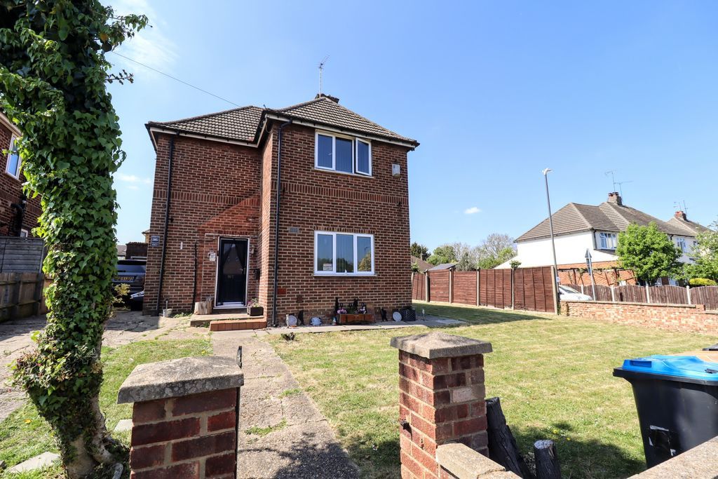 Property photo 1 of 10 Front Aspect