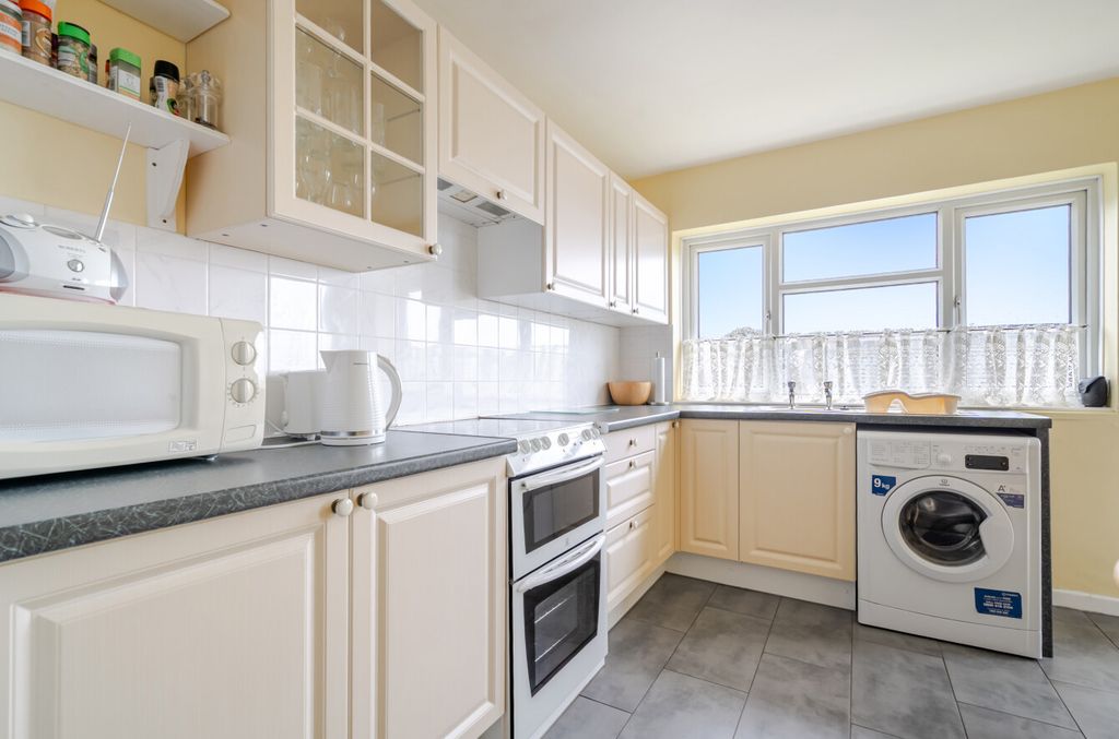 Property photo 2 of 19 1447073-6-69E280c...