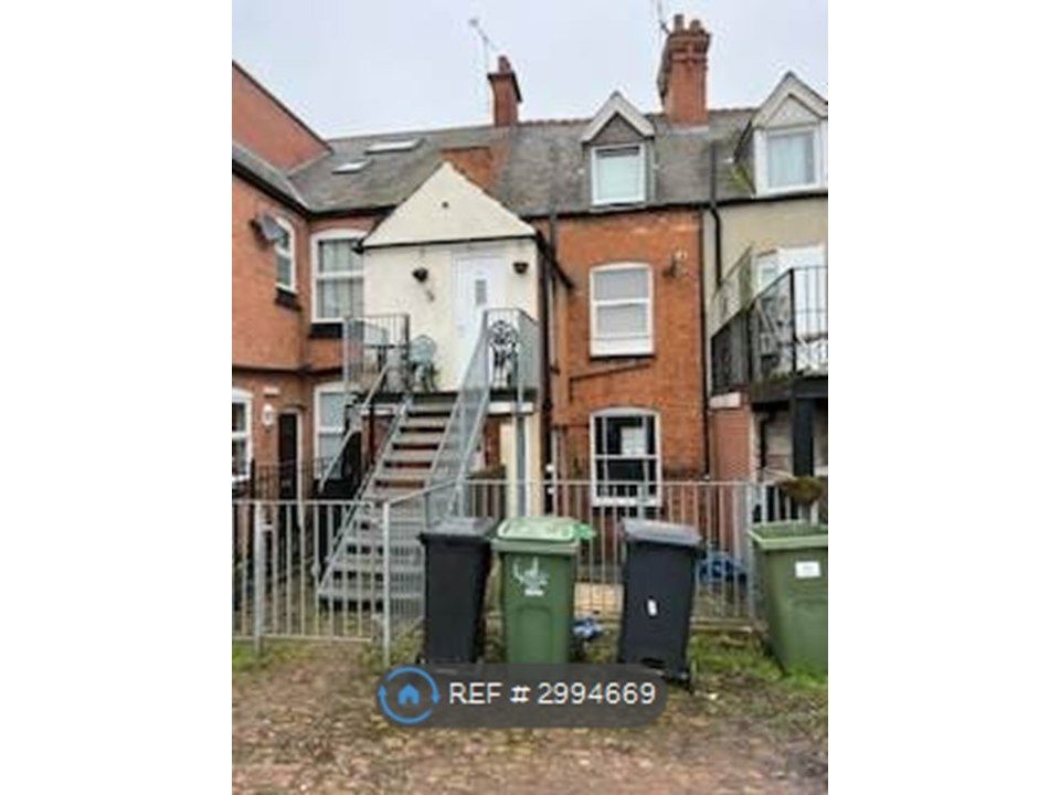 Property photo 3 of 23 Access To The Flat Via Metal Staircase