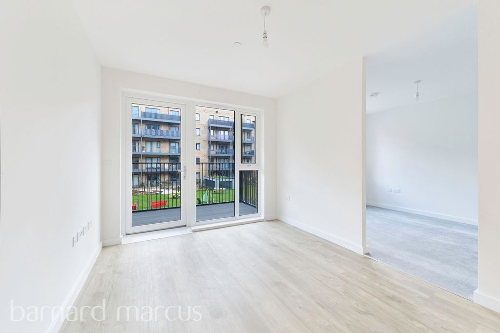 Property photo 3 of 7 Bathroom