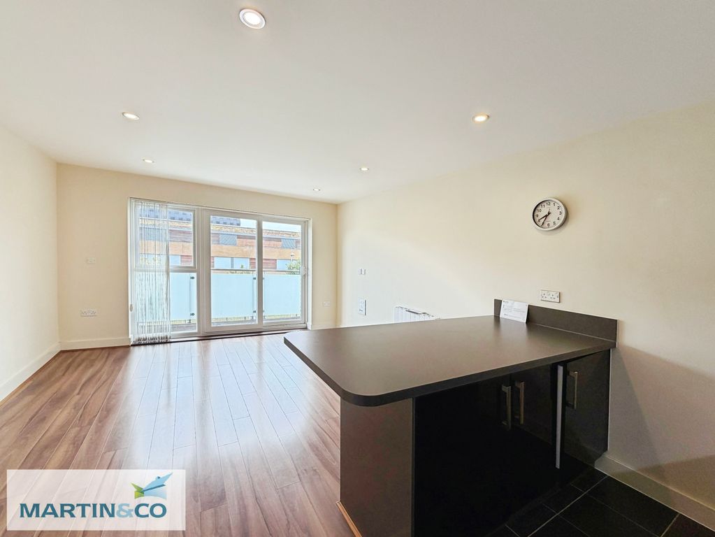 Property photo 2 of 15 93F92B81-7157Be5E-11Fc-4867-A11F-Ea8557c4E58d