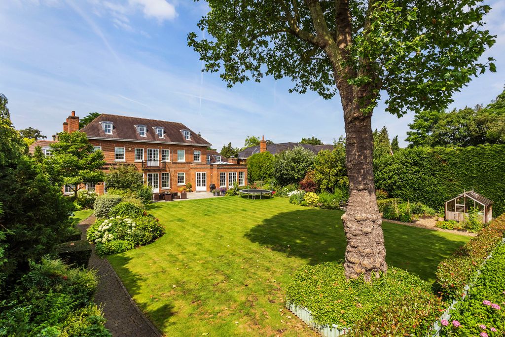 Property photo 2 of 29