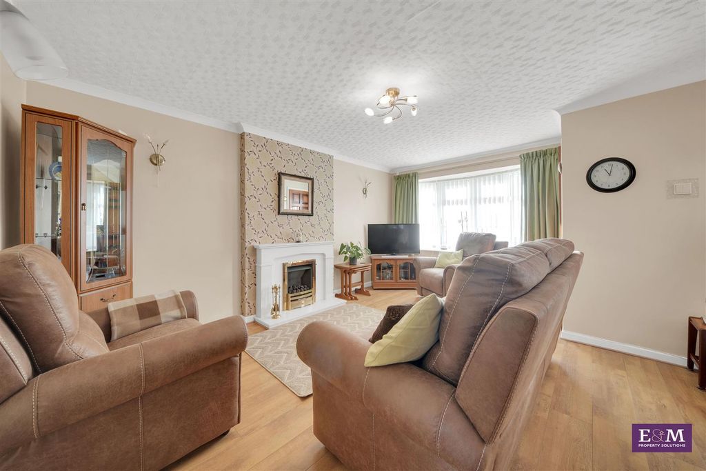 Property photo 3 of 28 Ben06106.Jpeg