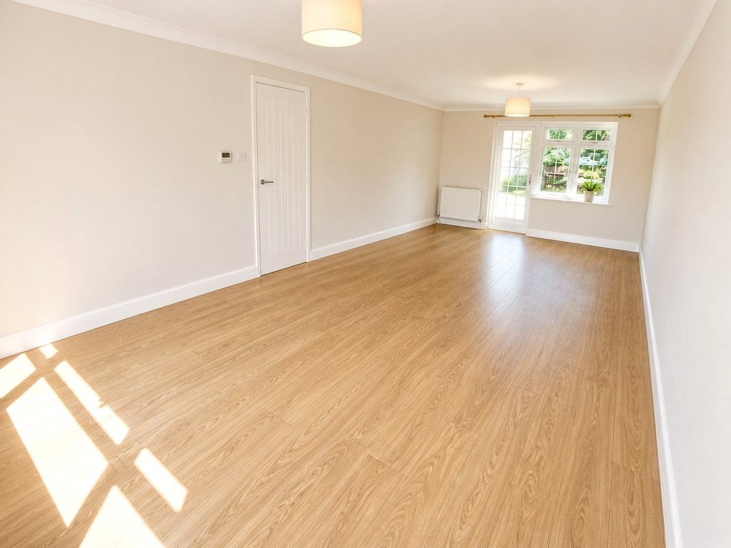 Property photo 3 of 9 Picture No. 04