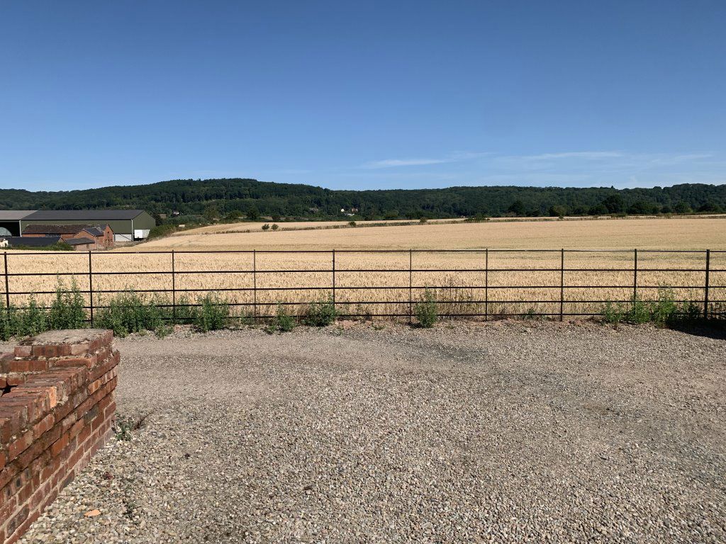 Property photo 2 of 3
