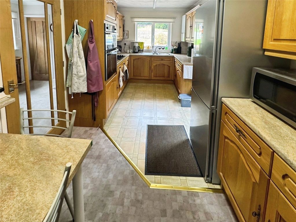 Property photo 3 of 13 Kitchen