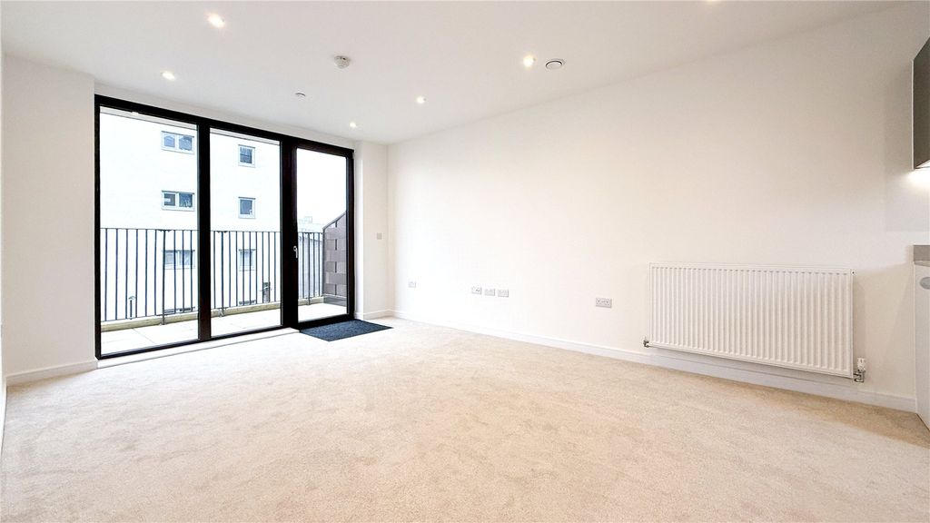 Property photo 2 of 10 Picture No. 03