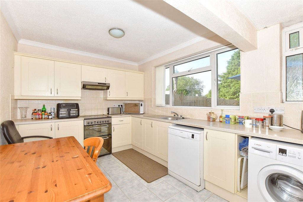 Property photo 3 of 14 Kitchen/Diner