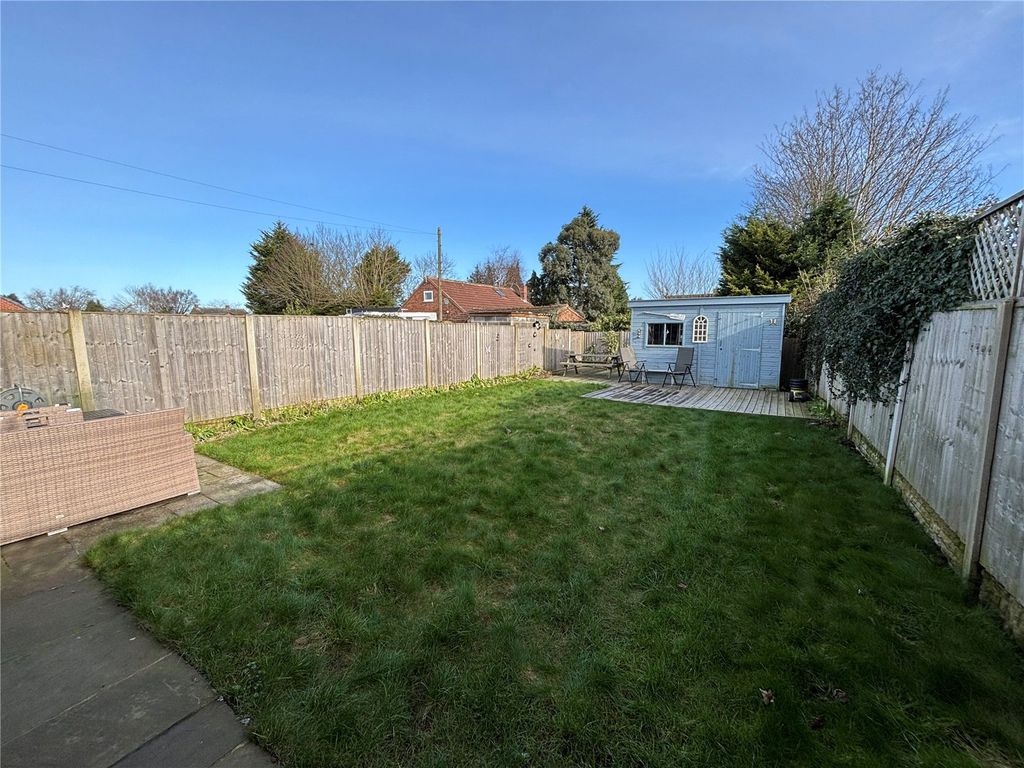 Property photo 3 of 14 Gardens