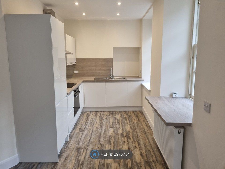 Property photo 3 of 14 Kitchen With Window Bench