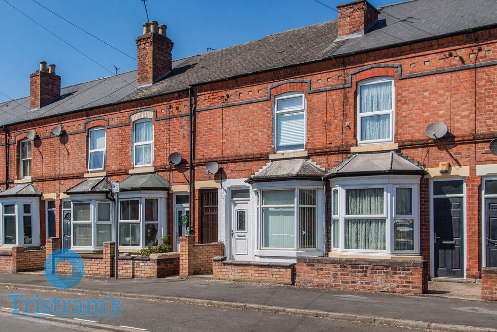 Property photo 1 of 19