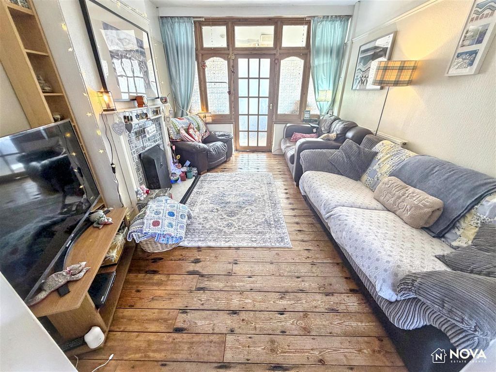 Property photo 3 of 17 Img_5103.Jpg