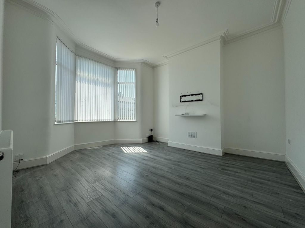 Property photo 3 of 12 Img_0262.Jpg
