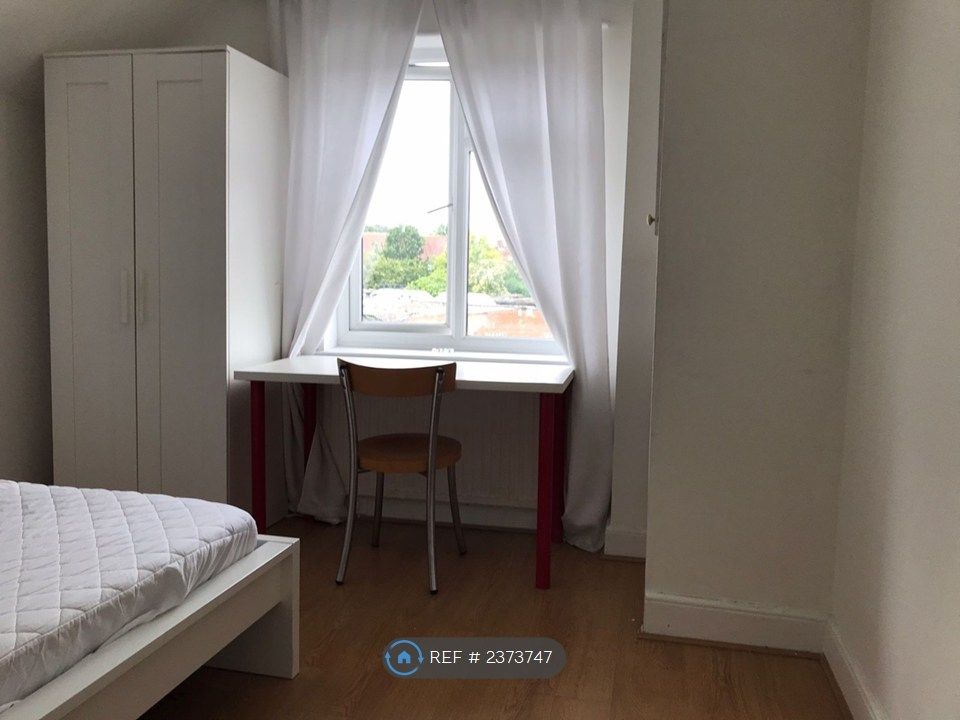 Property photo 1 of 3