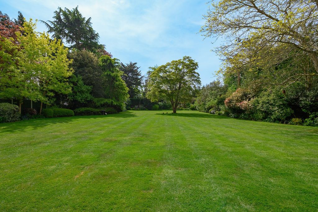 Property photo 3 of 21 Picture No. 01
