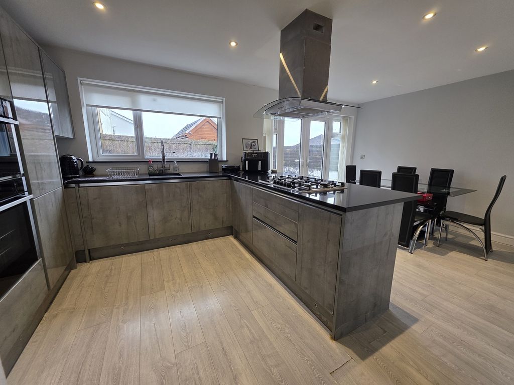 Property photo 3 of 18 Not Specified