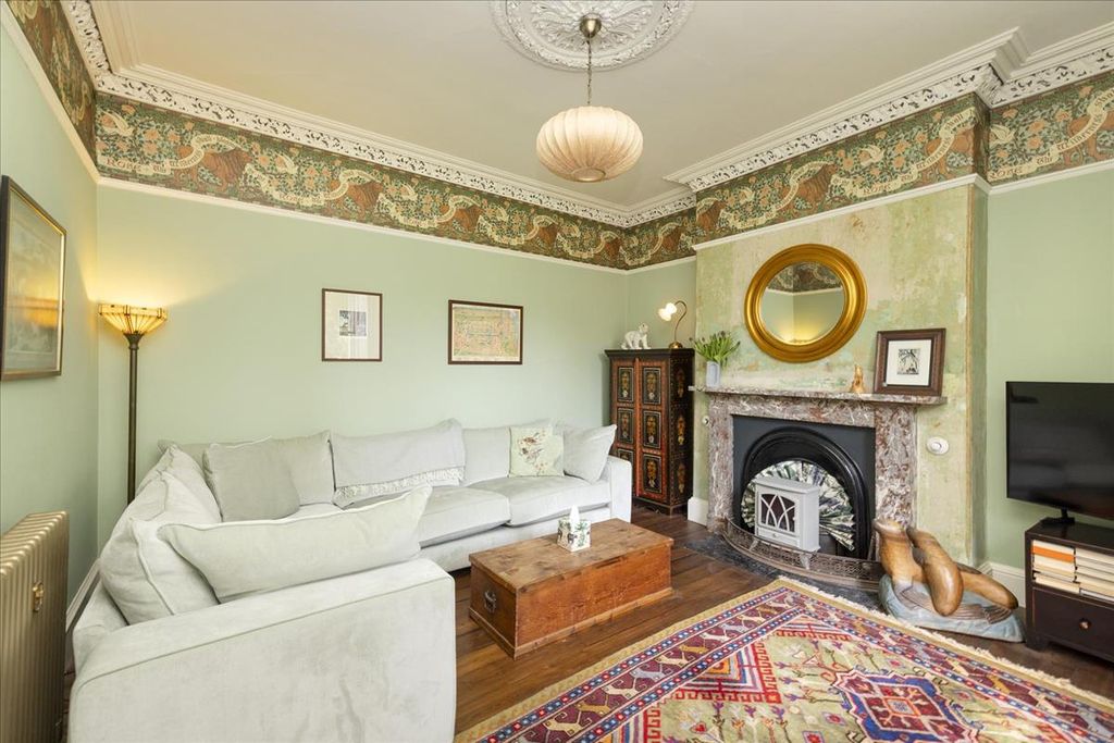 Property photo 2 of 45
