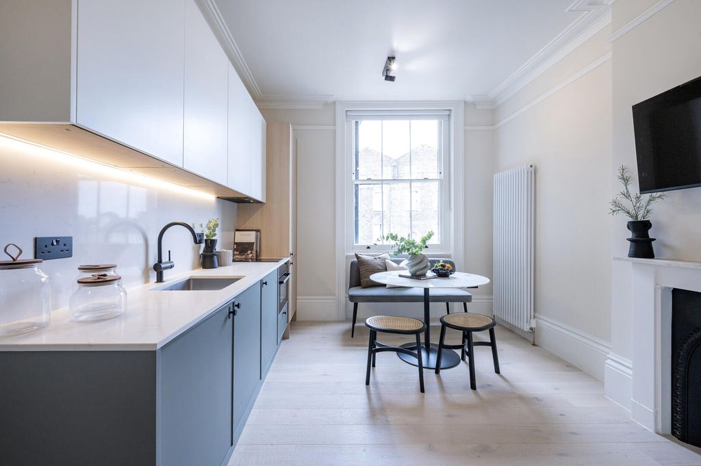 Property photo 2 of 17 19  (10).Jpg