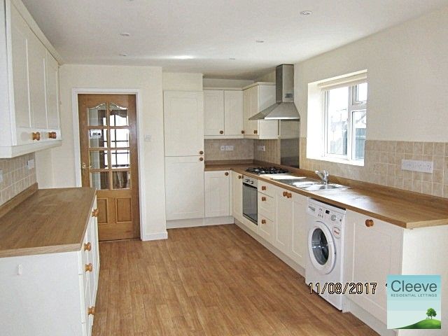 Property photo 2 of 15 Kitchen 1