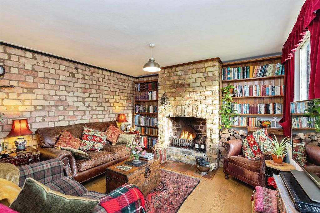 Property photo 3 of 20