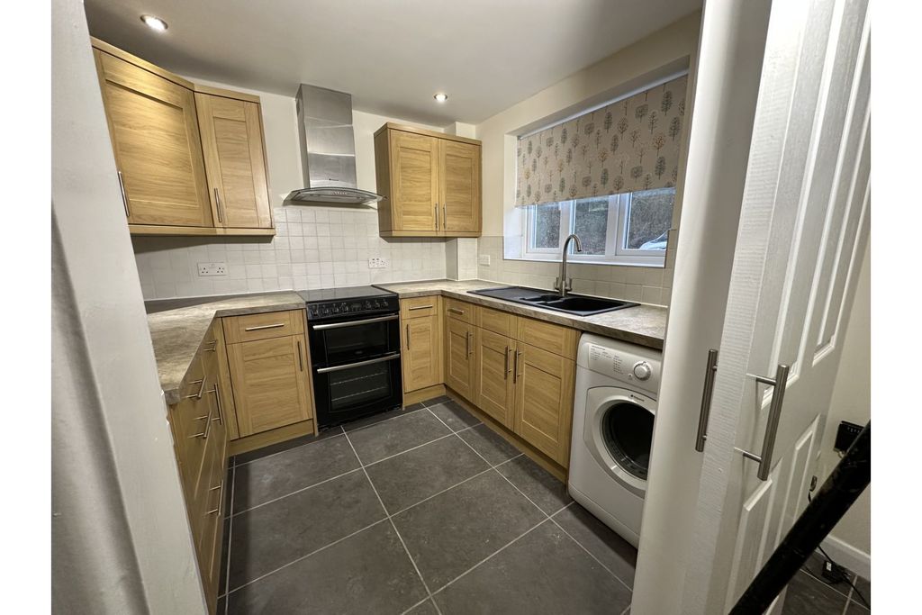 Property photo 2 of 13 Kitchen