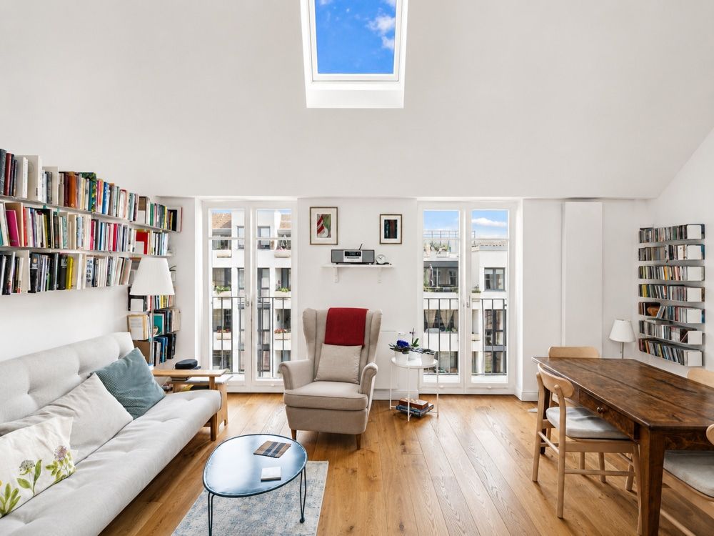 Property photo 1 of 11