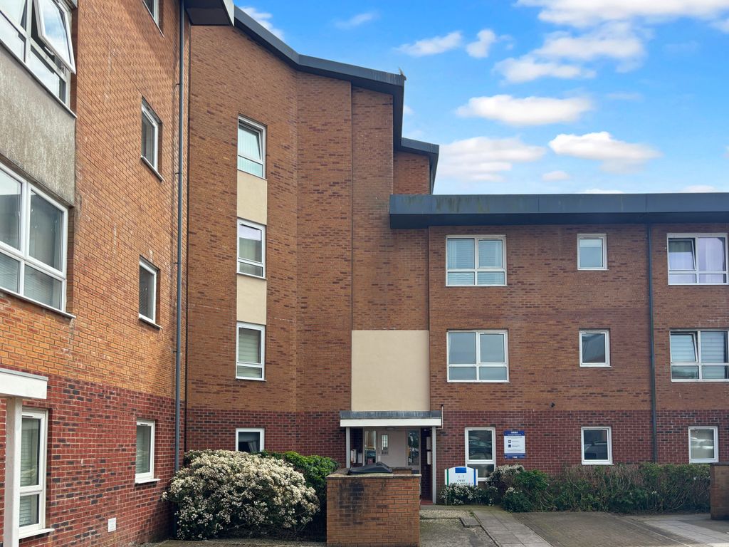Property photo 2 of 11
