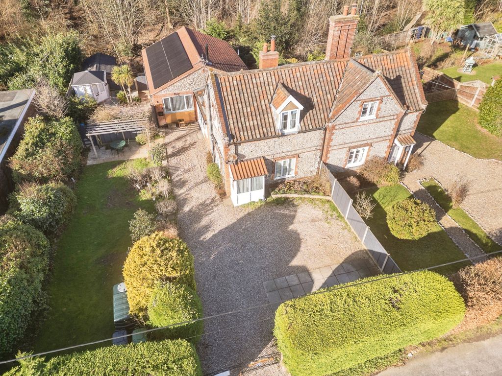 Property photo 1 of 22