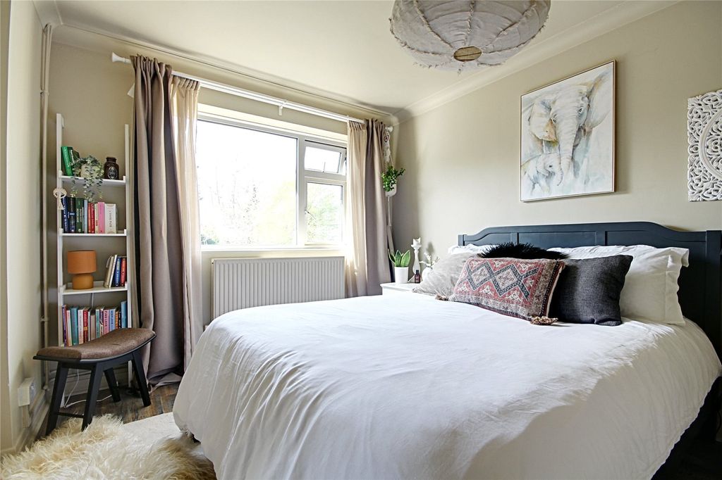 Property photo 2 of 18 Picture No. 02