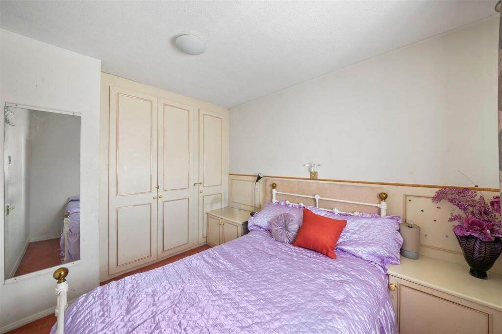 Property photo 3 of 16 29732_33831050_Img_02_0000.Jpeg