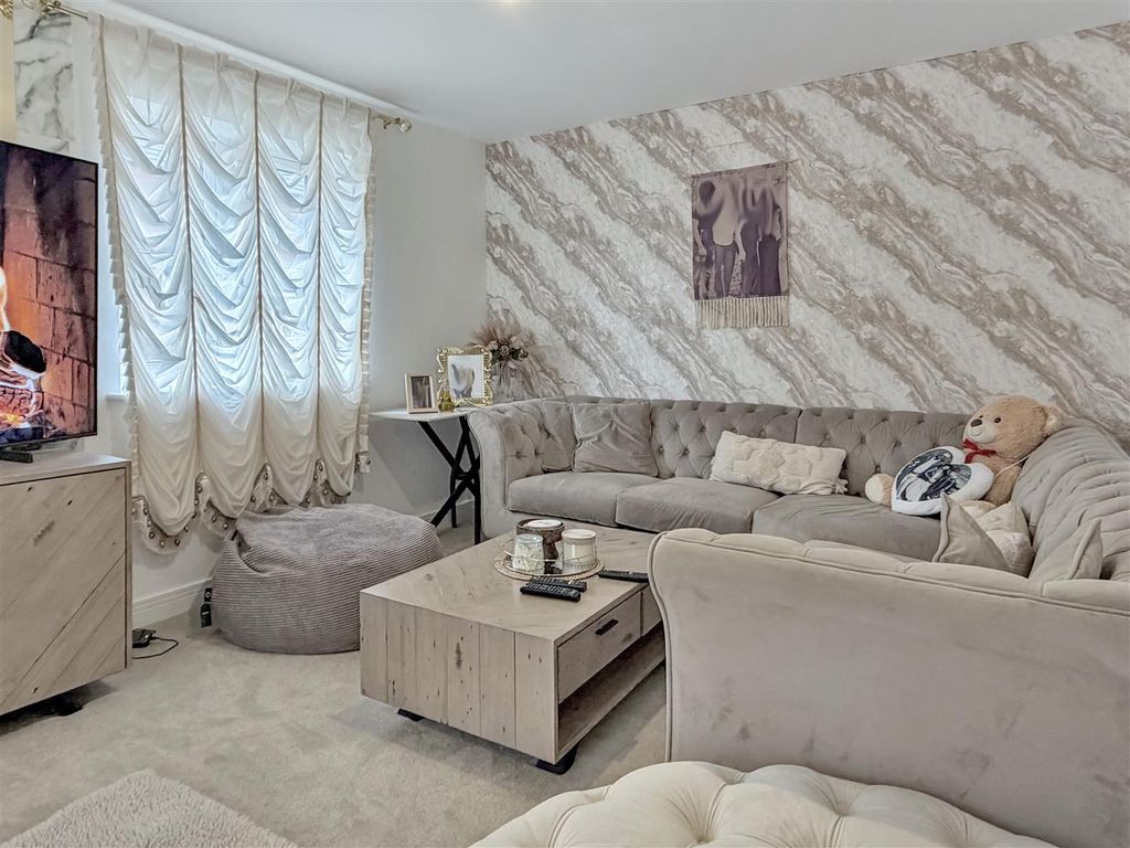 Property photo 3 of 26 Image00031.Jpeg